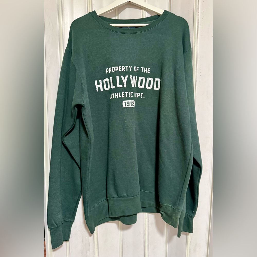 Men's Forest Green Crewneck Sweatshirt with 'Hollywood' Graphic